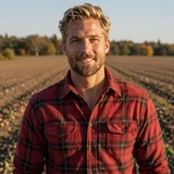Profile photo of Ethan M., Potato & Grain farmer in Maine