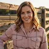 Profile photo of Rachel K., Cattle & Hay farmer in Missouri