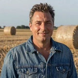 Profile photo of Dale M., Dairy & Hay farmer in Wisconsin