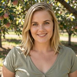 Profile photo of Sarah Beth M., Poultry & Orchard farmer in Alabama
