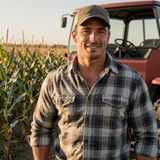 Profile photo of Derek T., Corn & Soybean farmer in Ohio