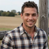 Profile photo of Derek H., Grain & Cattle farmer in Illinois